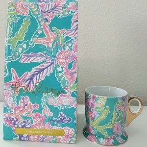 Lilly Pulitzer Shell Search mug
